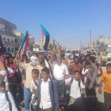 انتقالي ميفعة ينظم مسيرة جماهيرية احتفالاً بانتصارات القوات الجنوبية في عارين وحضرموت