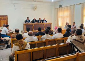 الكثيري وباعوم يتفقدان سير العمل في المجمع القضائي بسيئون