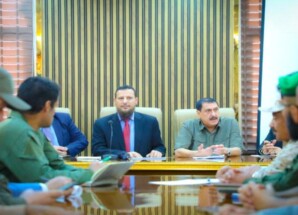 محافظ عدن يناقش خطة إخراج المعسكرات وتنظيم العاصمة