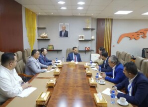 المحافظ شيخ يبحث تعزيز حماية تراث عدن الثقافي وتحديث قوائم المستفيدين من الإغاثة الدولية