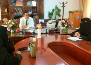 مؤسسة الدمج الاجتماعية لذوي الاعاقة تكرم مدير عام مكتب الصحة بلحج نظير جهوده المستمرة