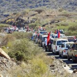 حشود من شبوة تشارك في مليونية دعم الإعلان الدستوري بالعاصمة عدن