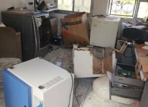 عدن بلا جودة مياه بعد نهب أجهزته المخبرية والمؤسسة تدعو جميع المواطنين إلى ضرورة الإسراع في إعادة المنهوبات