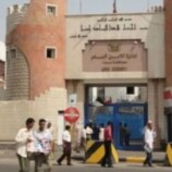 اللجنة الأمنية بالعاصمة عدن تؤكد استمرار حملاتها لحظر الدراجات النارية وضبط السلاح والمركبات المخالفة