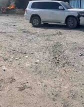 انفجار سيارة مفخخة يستهدف موكب قيادي في قوات العمالقة شمال عدن