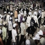 الحوثيون يجبرون آلاف الطلاب في الحديدة على استعراض عسكري مسلح