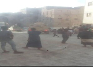 القوات اليمنية تشن حملة مداهمات واعتقالات تعسفية في سيئون