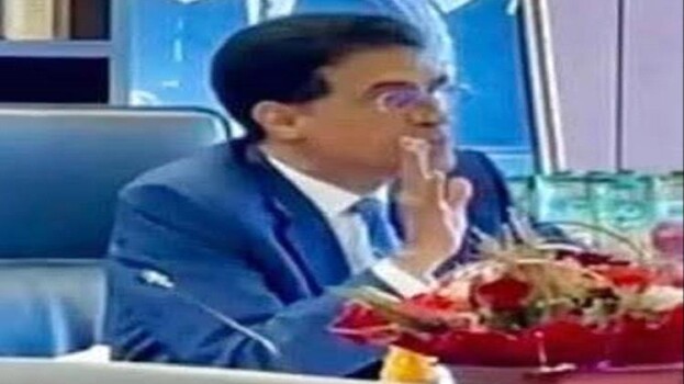 أكاديمي مغربي : شرعية المجلس الانتقالي لا تمنحها الرياض أو أي طرف خارجي