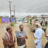 محافظ شبوة يقوم بجولة ميدانية في عتق ويوجه برفع الجاهزية لمواجهة تداعيات الحالة الجوية