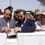 وزير الأشغال ومحافظ أبين يضعان حجر الأساس لمشروع تأهيل وصيانة طريق جعار – باتيس