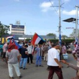 بيان فعالية عدن: متمسكون بشرعية الرئيس الزبيدي وصورته فوق مقراتنا “خط أحمر” لا يقبل المساس