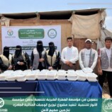 مؤسسة الأنوار للتنمية تدشن مشروع توزيع الوجبات الجاهزة لنازحي مخيم الأمل والمجتمع المضيف