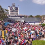 جماهير شعب الجنوب تعيد فتح مقرات المجلس الانتقالي بالعاصمة عدن