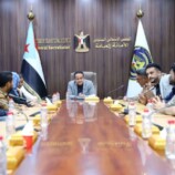 القائم بأعمال الأمين العام يعقد لقاءً بهيئة التعليم والشباب والرياضة لمناقشة خطة عملها المستقبلية