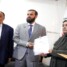 محافظ أبين يسلم إقرار الذمة المالية ويعلن الحرب على الكسب غير المشروع