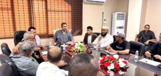 محافظ لحج يناقش مع وفد “UNDP” إعداد الخطة الخمسية للتنمية (2026-2030) للمديريات المستهدفة