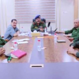 بحضور مندوب السلطة المحلية والمحافظ.. إجراء عملية الاستلام بين مدير عام الضرائب الجديد والسابق