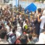 المسيمير في حالة غليان لليوم الثالث.. مطالبات بإعادة القائد الحوشبي وتحذير من الانفلات الأمني