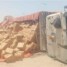إنقلاب شاحنة محملة بكراتين الزيوت أمام مصنع الثلج بأحور