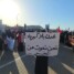 تظاهرة نسوية حاشدة في عدن تطالب بإنقاذ الخدمات ووقف معاناة المواطنين