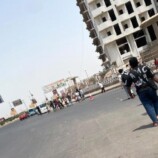 أزمة الغاز تشل حركة المواصلات في عدن.. مئات المواطنين عالقون وتأخر الموظفين والطلاب