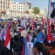عاجل: وقفة غضب حاشدة أمام ديوان محافظة عدن احتجاجاً على تدهور الخدمات ورفضاً للوصاية