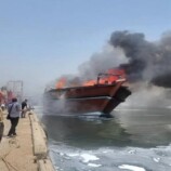 ميناء عدن يشكل لجنة تحقيق عاجلة في حادث احتراق إحدى الزعائم بميناء المعلا والتحفظ على الربان وطاقمه