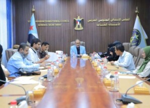الهيئة السياسية تناقش التصعيد في باب المندب وتؤكد أهمية الدور الجنوبي في حماية الملاحة الدولية