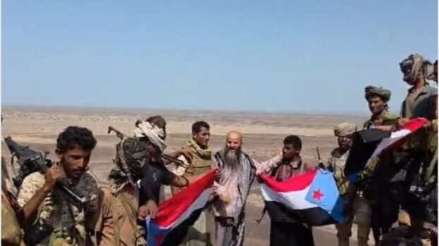 القوات الجنوبية وقبائل الصبيحة يحكمون السيطرة على جبل نُمان وموقع دار الكافر