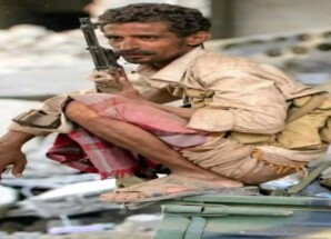 ليس مجرد مقاتل.. صورة تاريخ تُروى على صخور جبال الصبيحة الشامخة