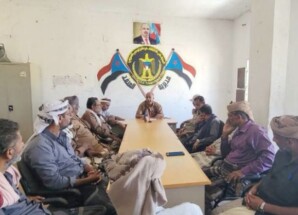 رئيس انتقالي المحفد يلتقي برؤساء المراكز لمناقشة المشاركة في مليونية التعبئة الشعبية لـ 14 أكتوبر المجيدة