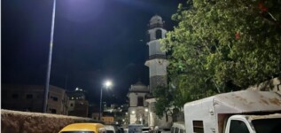 تركيب انارة طاقة شمسية في عدد من شوارع مديرية صيرة بعدن