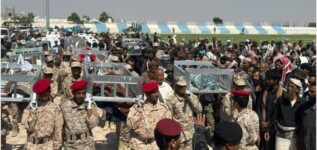 تنفيذية انتقالي شبوة تشارك في تشييع جثامين شهداء مجزرة معسكر العلم بمدينة عتق