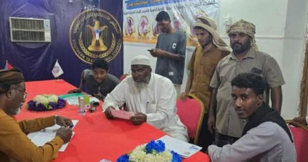 انتقالي السوم يواصل تسجيل المواطنين والشباب في التعبئة الشعبية العامة للدفاع عن الجنوب
