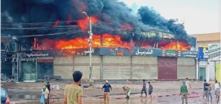 حريق يلتهم محل في خط المحافظ بمديرية المنصورة بالعاصمة عدن