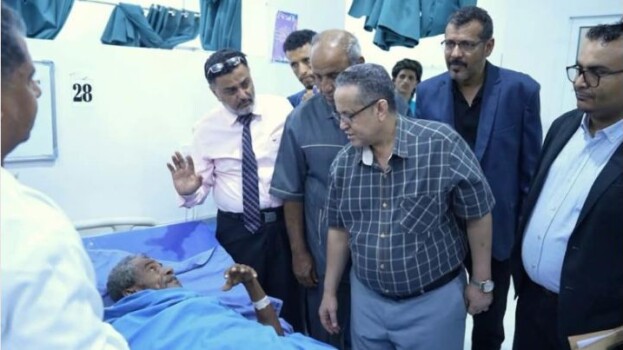 الحالمي يتفقد جرحى القوات المسلحة الجنوبية والمقاومة بمستشفى عبود العسكري ويفتتح أقسام رقود جديدة بسعة 60 سريرًا