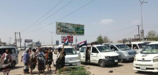 أبناء طور الباحة يحتشدون في نقطة التجمع ويزحفون بموكب مهيب صوب العاصمة عدن للمشاركة في مليونية التعبئة الشعبية