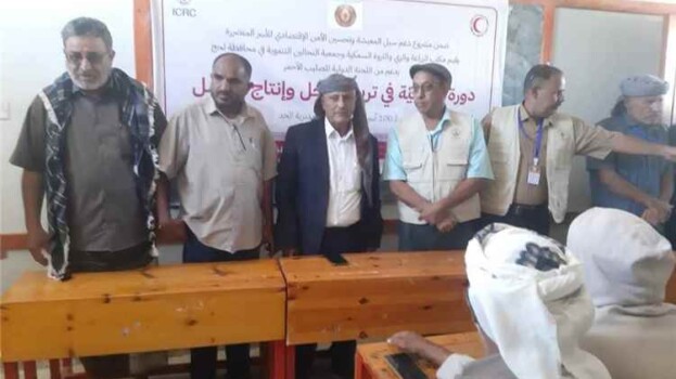 مدير عام الحد يدشن دورة تدريبية لتأهيل 100 أسرة مستفيدة من مشروع النحل