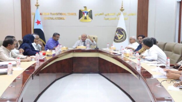 مجلس المستشارين: الجنوب العربي يواجه حربا متعددة الجبهات ووحدة الصف ضرورة وطنية لمواجهة كافة التحديات